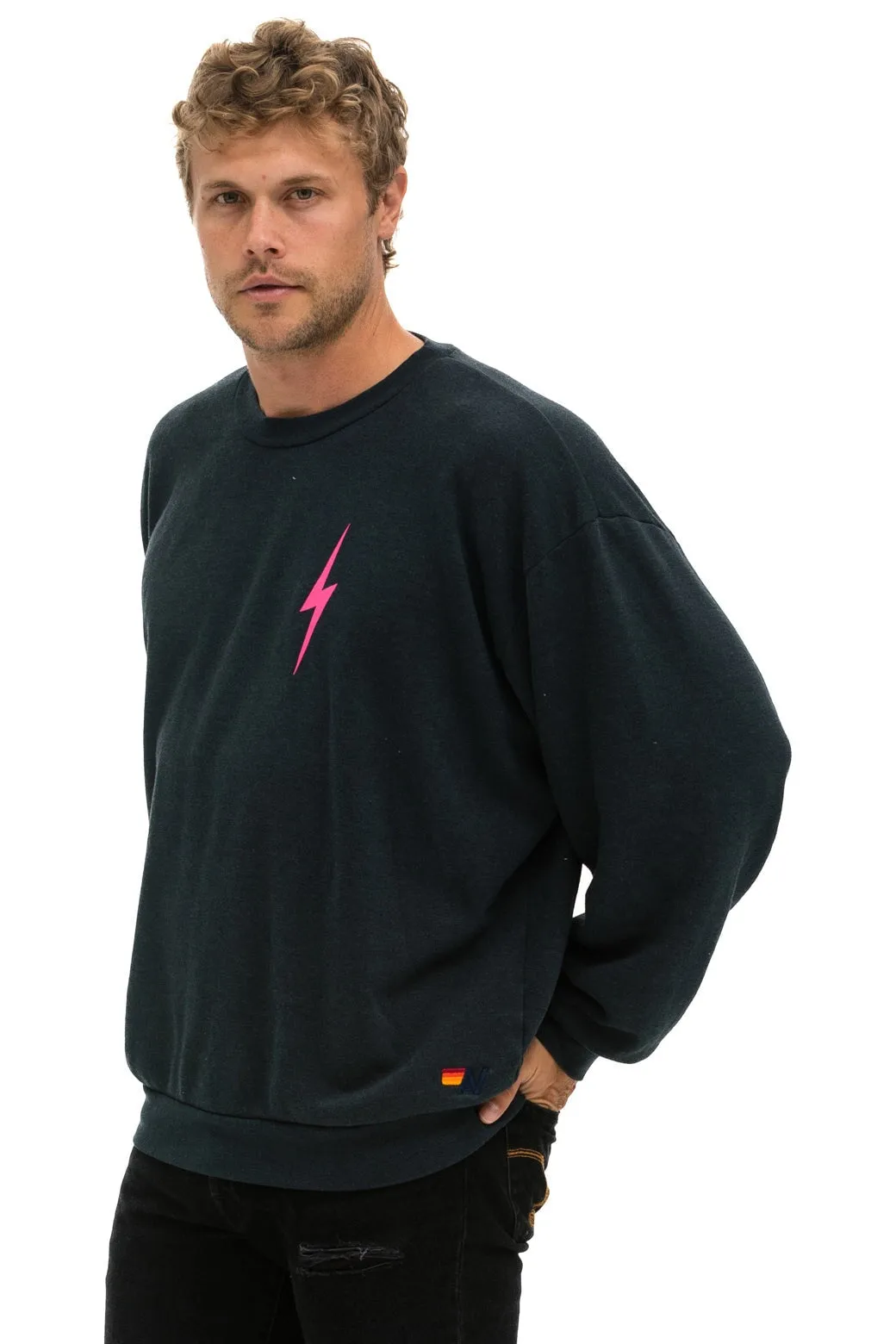 BOLT 2 RELAXED CREW SWEATSHIRT - CHARCOAL // NEON PINK