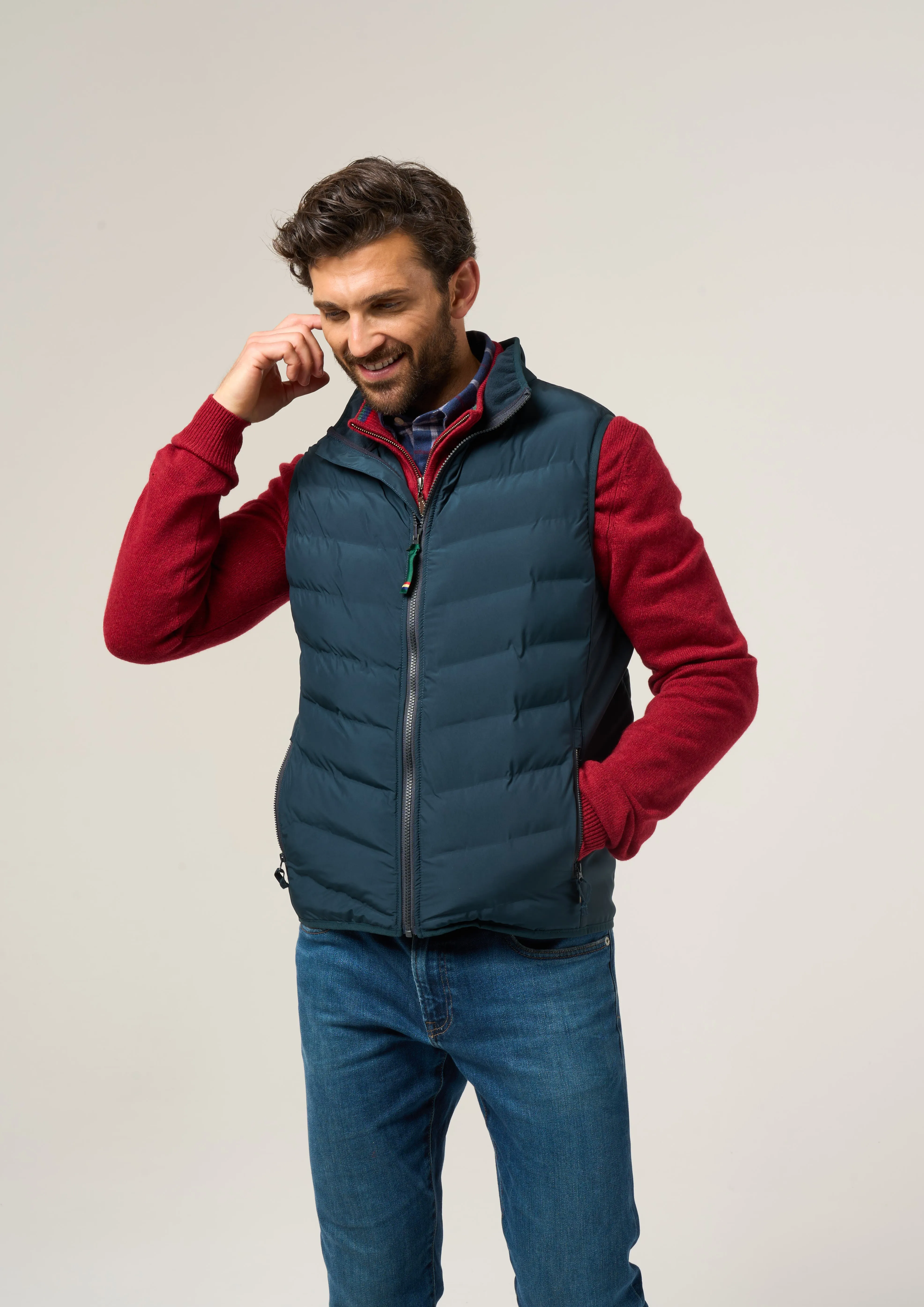 Calsall Men's Hybrid Gilet In Navy - Regular Fit