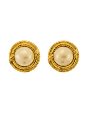 Chanel Vintage 1980s Classic Gold Framed Pearl Earrings