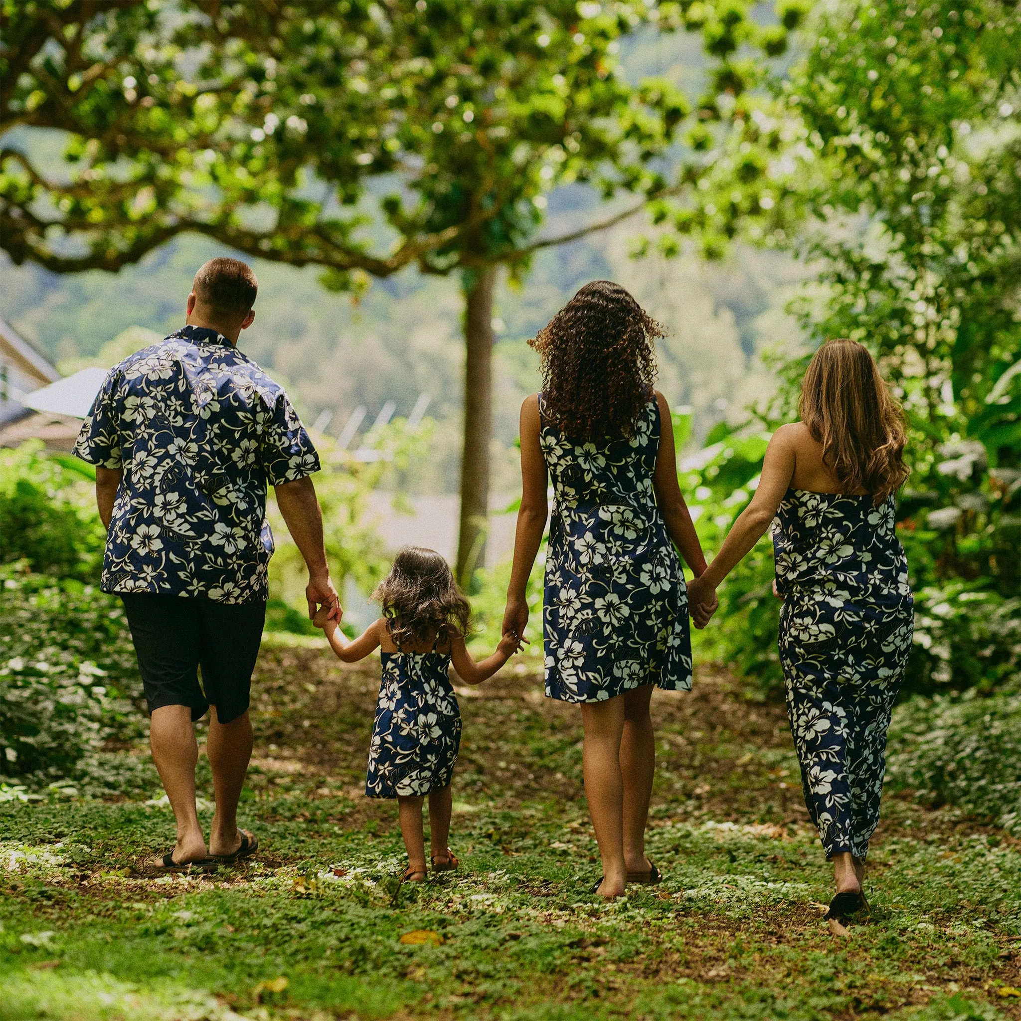 Classic Hibiscus Aloha Shirt