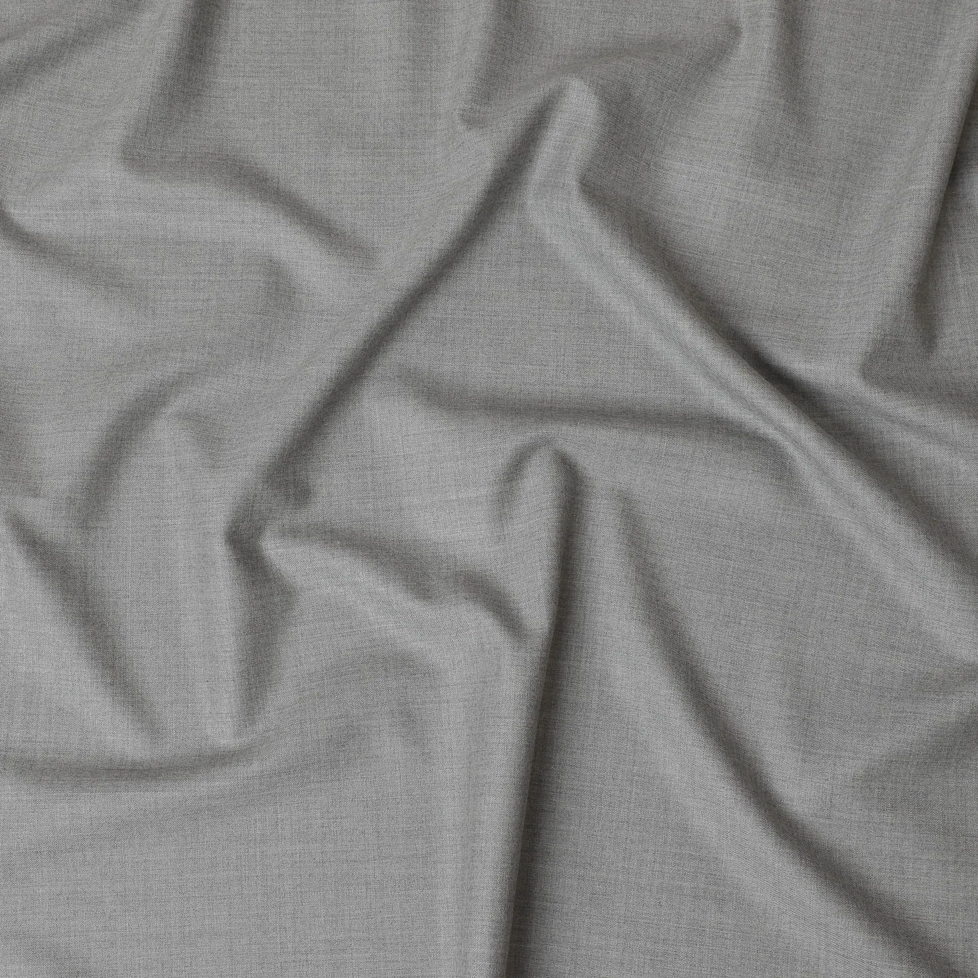 Cloud grey Elegance SuperFine Merino Wool Fabric: 150cm Premium Suiting, UK Crafted-D17551