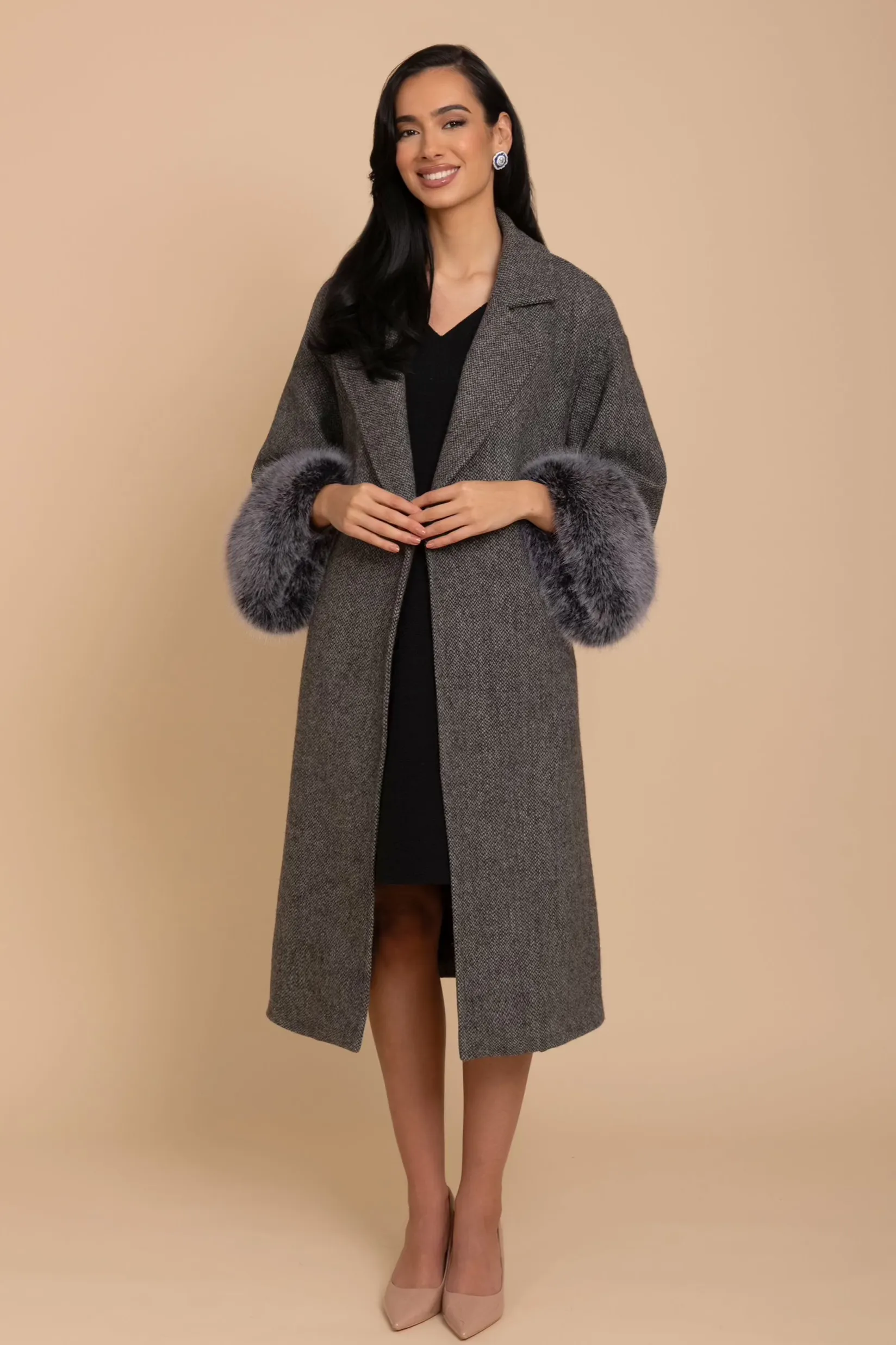 'Film Noir' Wool Tweed and Faux Fur Belted Coat in Grigio