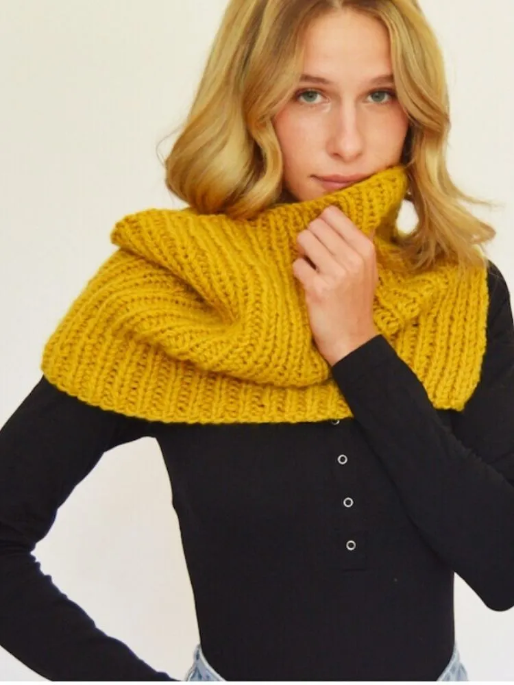 Gold Street Cowl