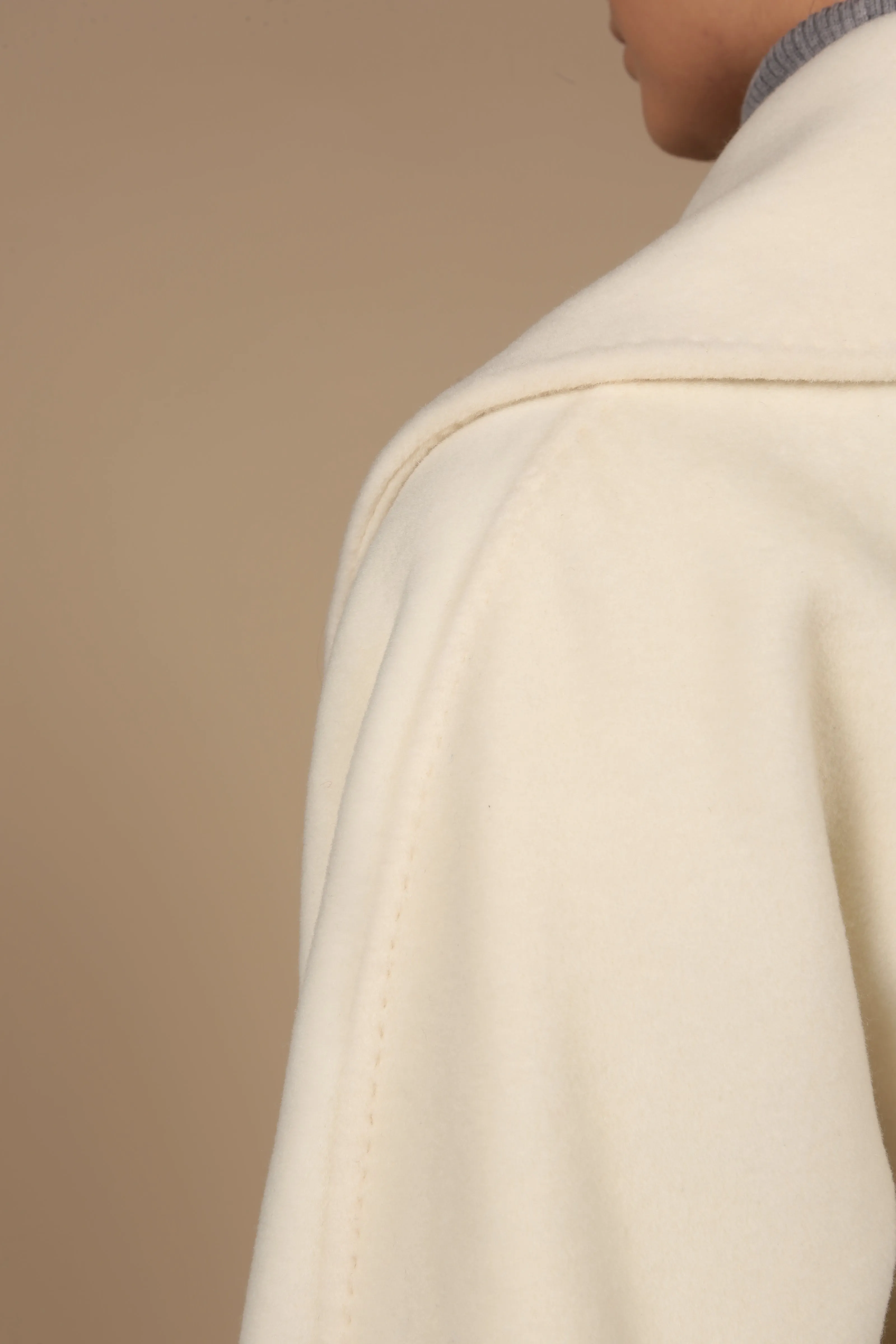 'Hepburn' Italian Virgin Wool and Cashmere Coat in Bianco